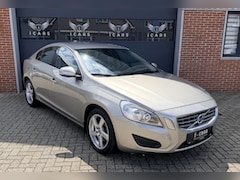 Volvo S60 - 1.6 T4F R-Design 1e eigenaar Navi LEER