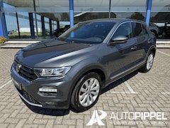 Volkswagen T-Roc - 1.5 TSI Sport | App-connect | Led | ACC | el. A-klep | 17"LMV | Stoelverw