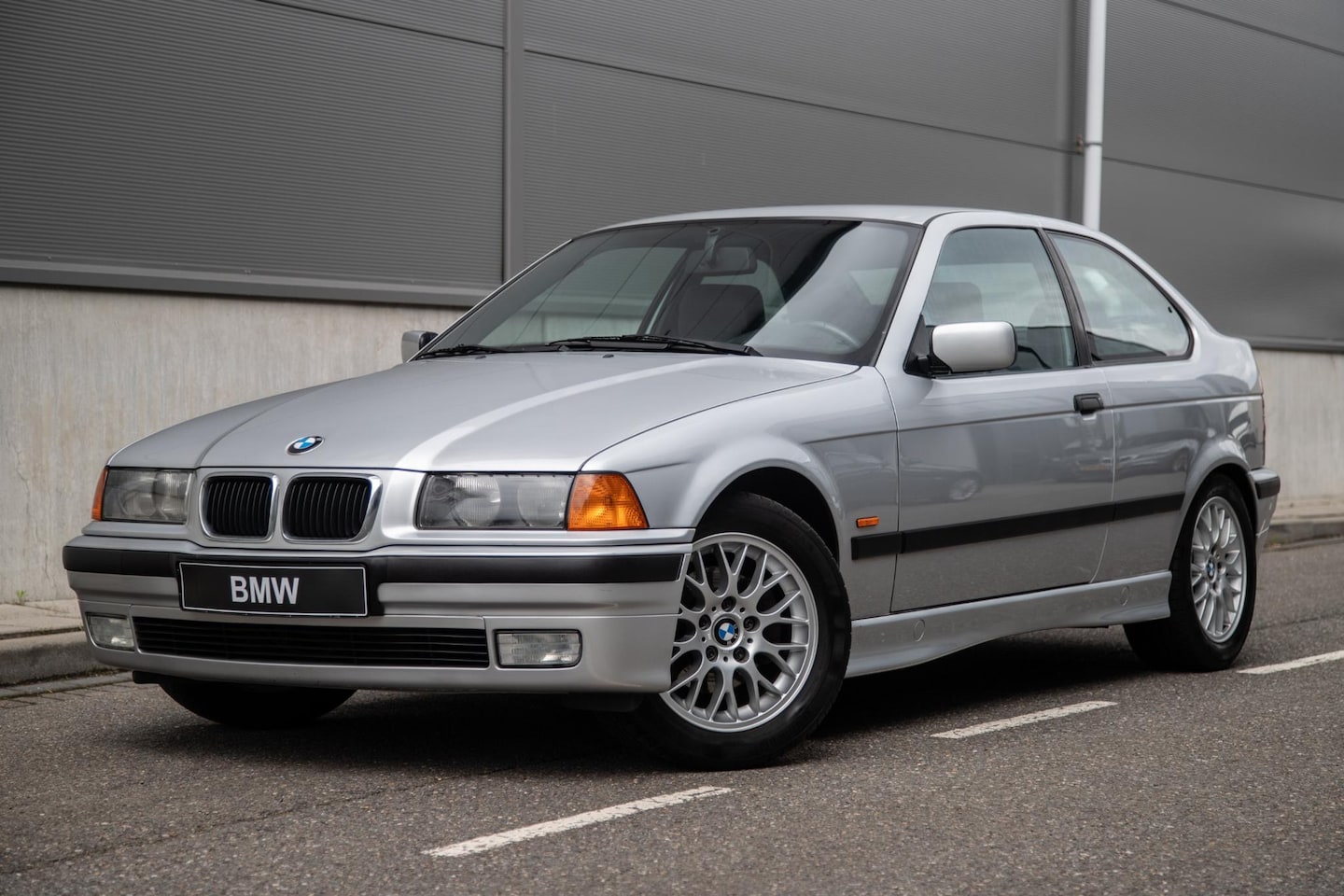 BMW 3-serie Compact - 323ti Executive | 157.000KM | Sportstoelen | Stoelverwarming | Leer | Topstaat - AutoWereld.nl