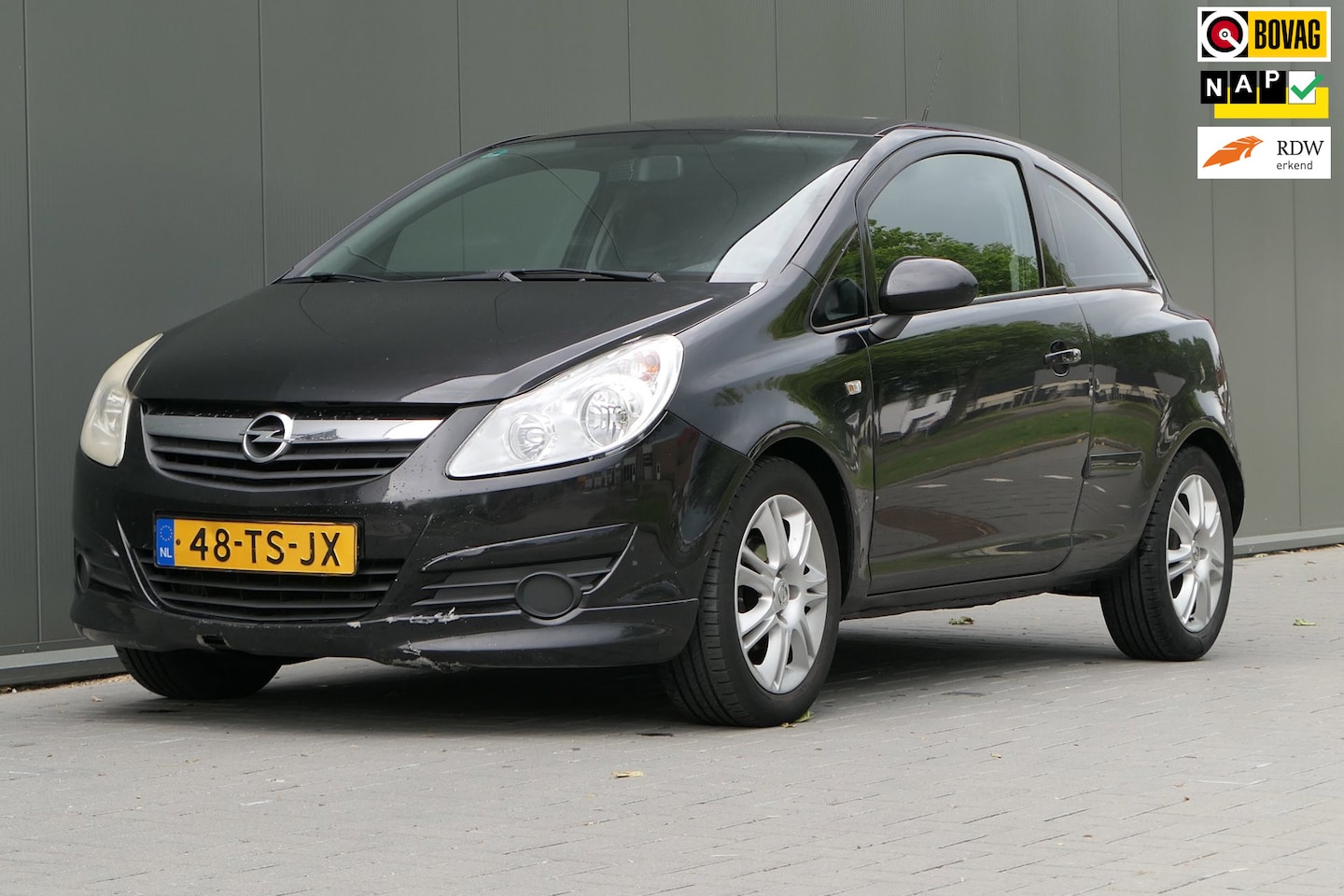 Opel Corsa - 1.4-16V Enjoy NAP JAAR APK - AutoWereld.nl