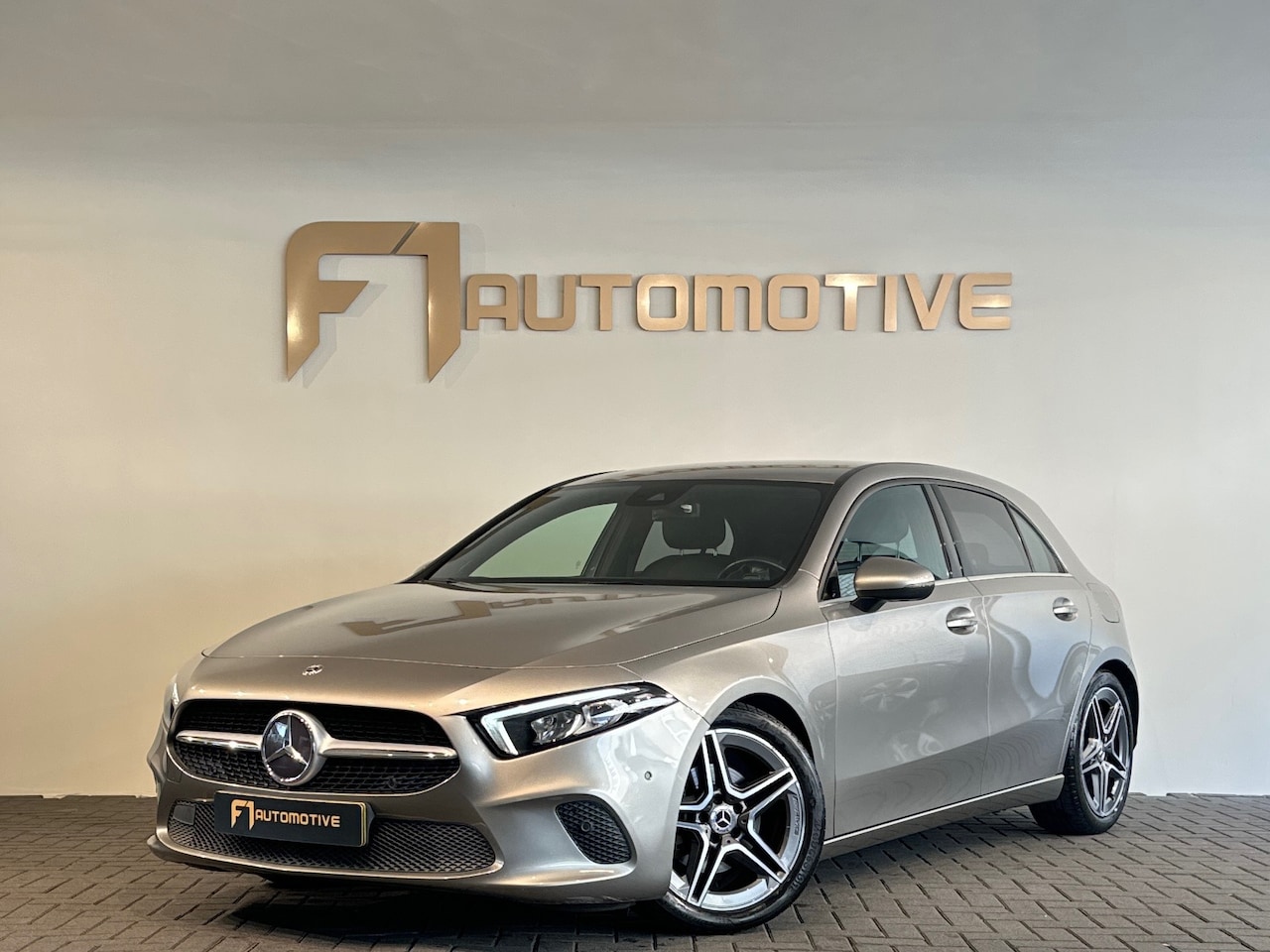 Mercedes-Benz A-klasse - 200 Business Solution NAP|Camera|Lane - AutoWereld.nl