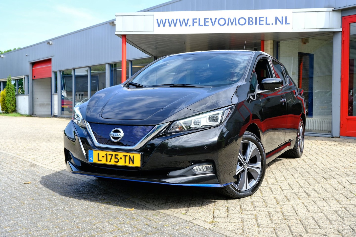 Nissan LEAF - E+ N-Connecta 62 kWh Aut. Navi|Cam|Clima|PDC|LMV - AutoWereld.nl