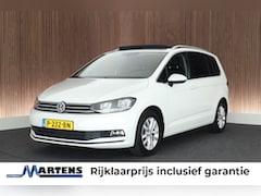 Volkswagen Touran - 1.4 TSI 150pk DSG Comfortline Bsns 7Pers. Leder Stoelverwarming Panoramadak Navigatie