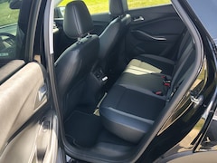 Opel Grandland X - 1.6 CDTi Business Executive