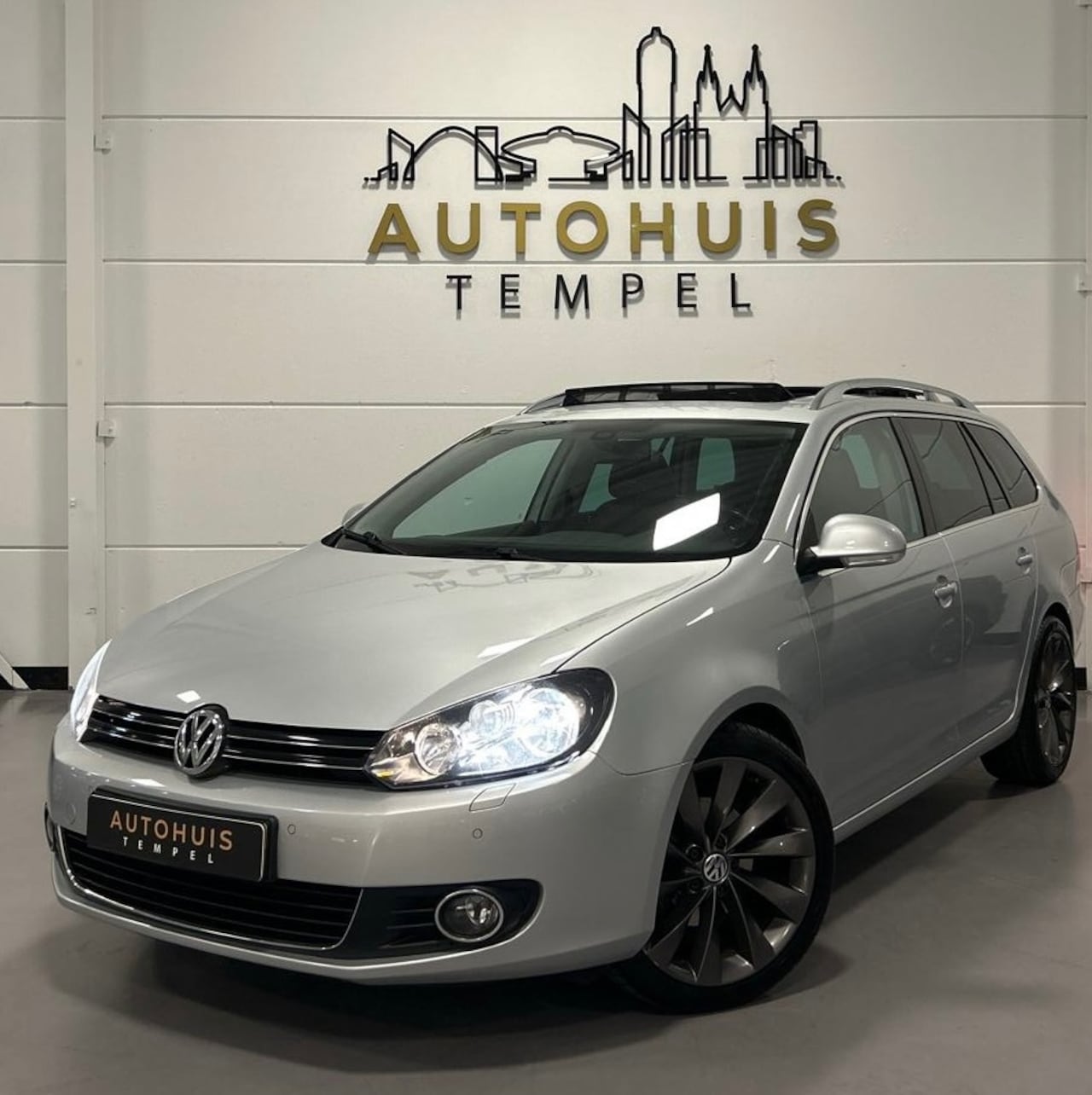 Volkswagen Golf Variant - 1.4 TSI Trendline Airco Panoramadak Cruise Climate Pano Pdc Navi Bluetooth 18inch - AutoWereld.nl