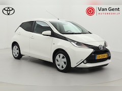Toyota Aygo - 1.0 VVT-i x-nav | Navigatie | Airco | Camera | Bluetooth | Privacy glas