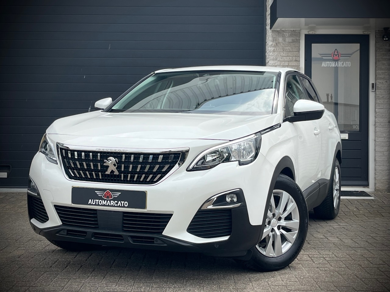 Peugeot 3008 - 1.2 PureTech Blue Lease Executive | Distributieset compleet vervangen | Dealer | Navi | Ca - AutoWereld.nl