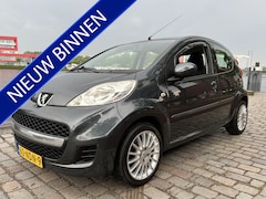 Peugeot 107 - 1.0-12V XS 5-deurs Airco APK keurige auto