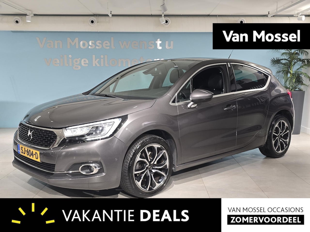 DS 4 - 1.6 THP Chic AUTOMAAT | KEYLESS | TREKHAAK | CAM | APPLE CARPLAY ANDROID AUTO - AutoWereld.nl