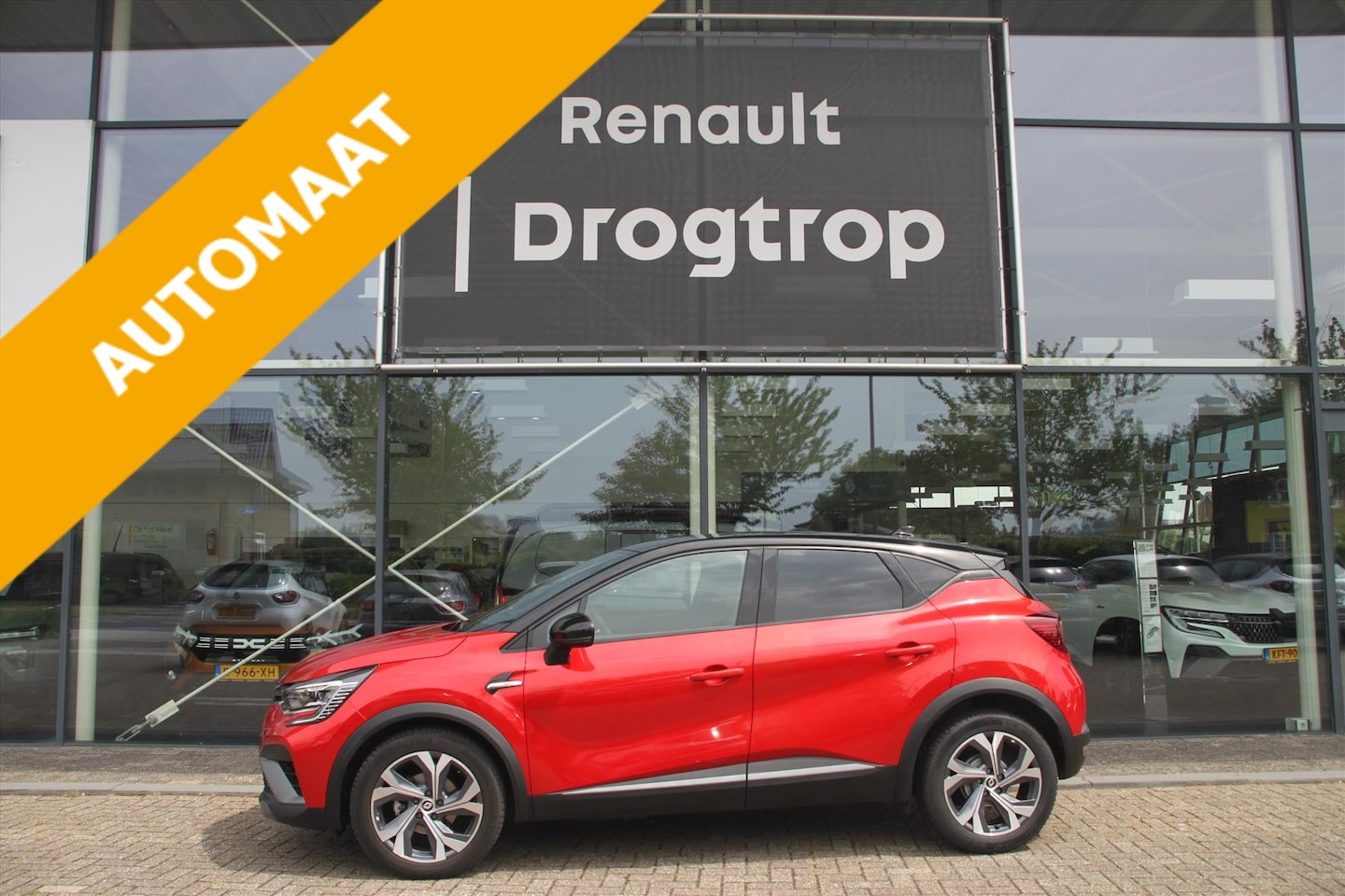 Renault Captur - 160PK-RS LINE-AUTOM-32DKM-NAVI-TREKH-ALL SEASONS- - AutoWereld.nl