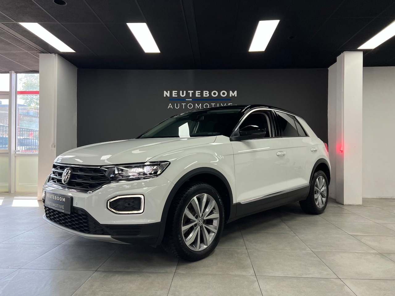 Volkswagen T-Roc - 1.0 TSI Carplay | LED | Elek.koffer|Virtual - AutoWereld.nl