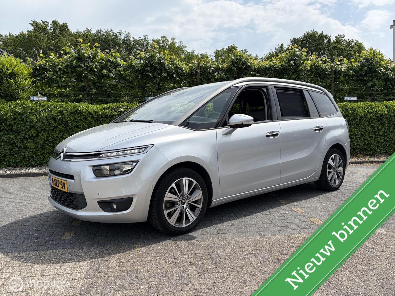 Citroën Grand C4 Picasso - 1.6 THP Intensive 7 PERSOONS / NAVI / CLIMA / LED / TREKHAAK - AutoWereld.nl