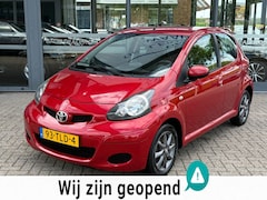 Toyota Aygo - 1.0 Navigator Airco Navi Spoiler