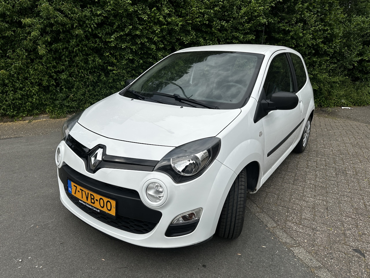 Renault Twingo - 1.2 16V Parisienne 1.2 16V Parisienne - AutoWereld.nl