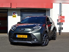 Toyota Aygo X - 1.0 VVT-i Automaat, Navi, Clima, Camera, Pdc V+A, Carplay, LM velgen, Cruise, etc