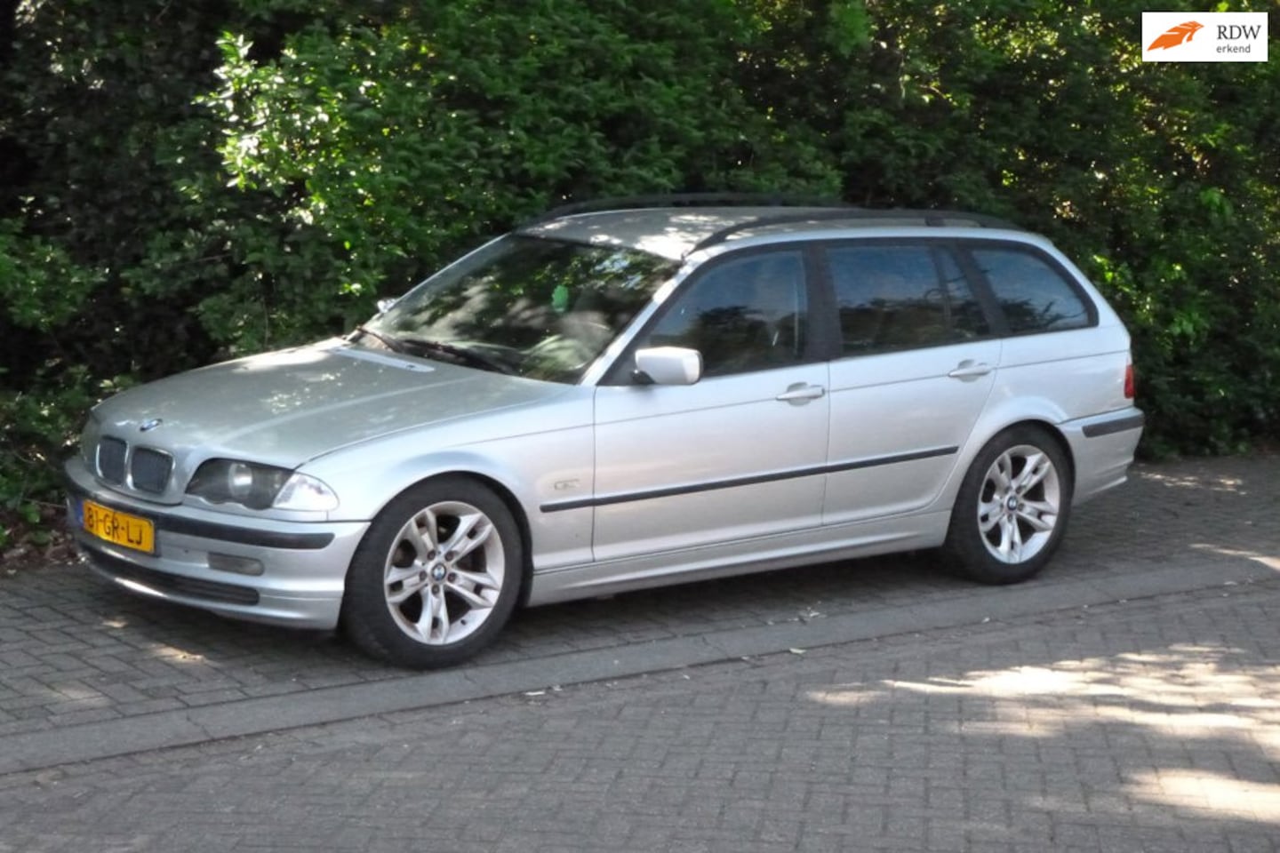 BMW 3-serie Touring - 318i Executive voor de klusser parts aanwezig - AutoWereld.nl