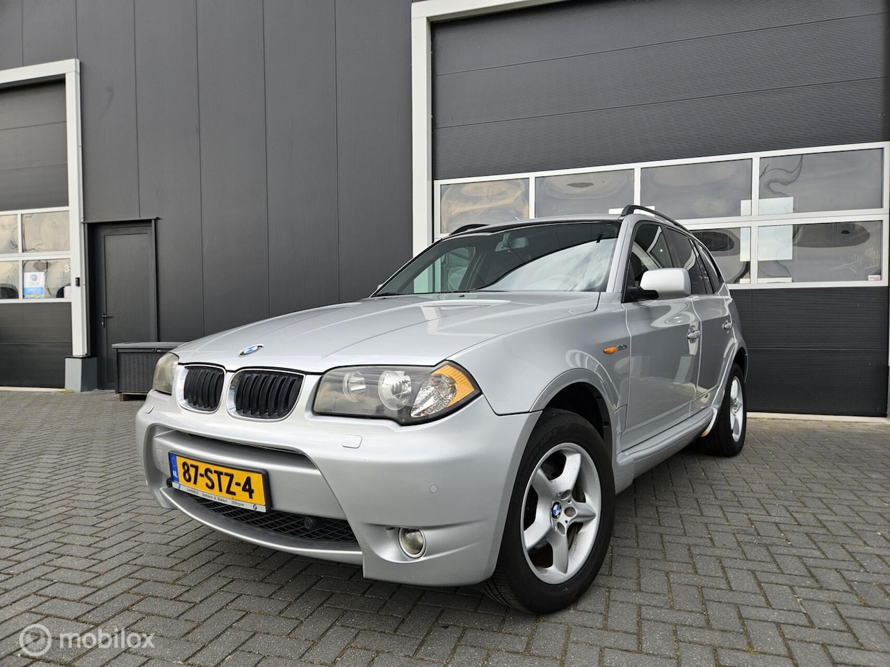 BMW X3 - 3.0i E83 Individual M54 231pk 6-Bak Handgeschakeld - AutoWereld.nl