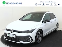 Volkswagen Golf - 1.5 eHybrid GTE | SoH 95% | Panoramadak | Trekhaak | Leder pakket ‘Vienna’ | Head-up displ