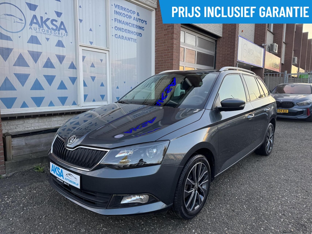 Skoda Fabia Combi - 1.2 TSI Edition Garantie Trekhaak Stoelverwarming - AutoWereld.nl
