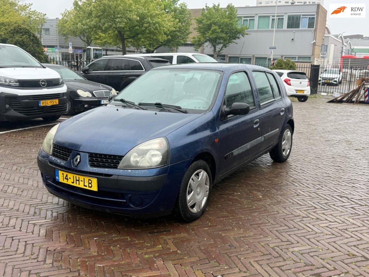 Renault Clio - 1.2 Authentique Electr.Ramen|Pioneer|APK|Service 100% - AutoWereld.nl