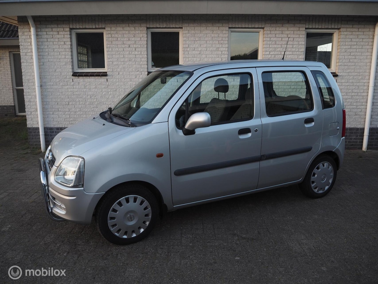 Opel Agila - 1.2-16V met Trekhaak - AutoWereld.nl