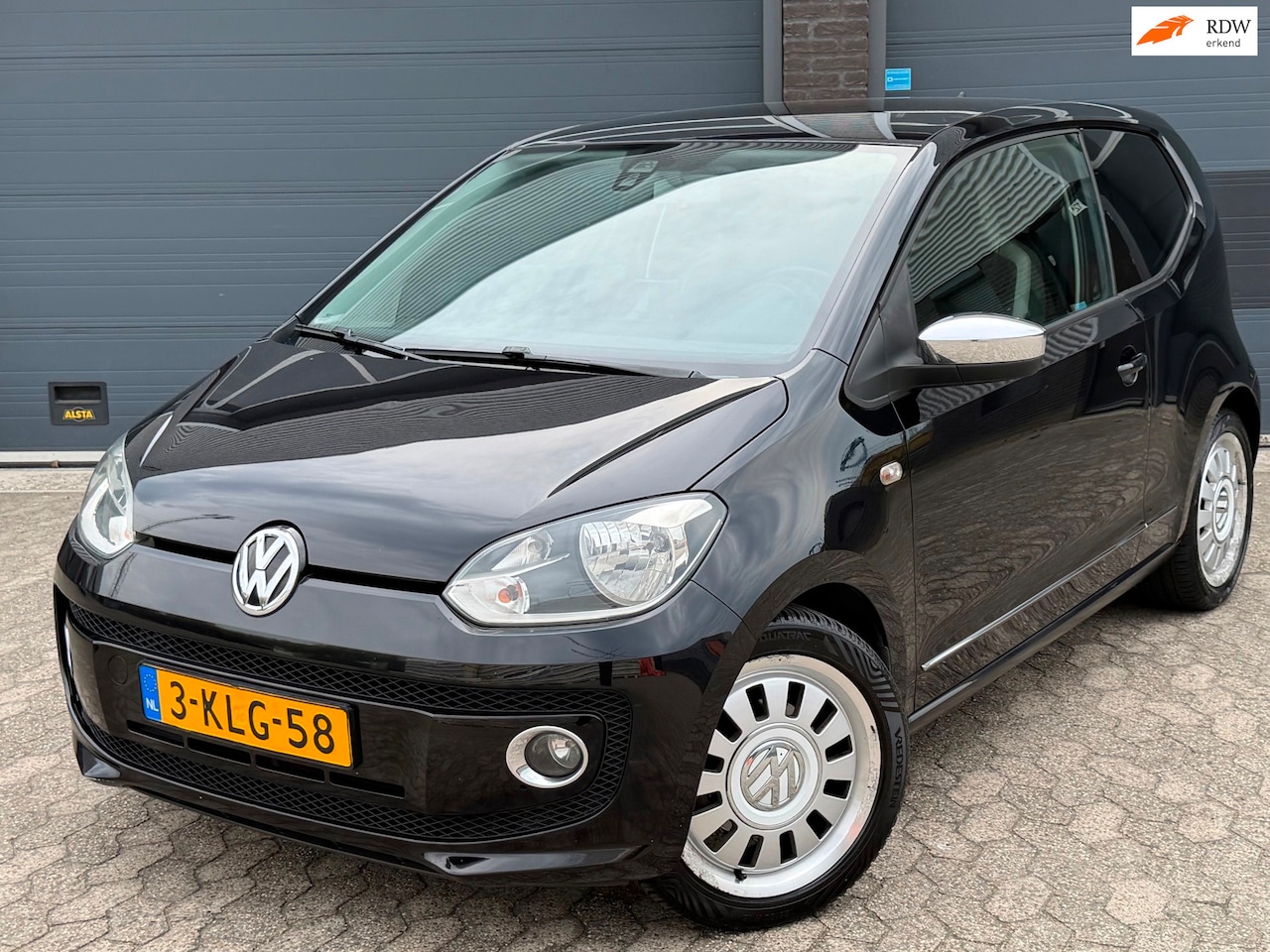Volkswagen Up! - 1.0 high up! BlueMotion|NAVI|NIEUWE APK|AIRCO|ELEK RAMEN - AutoWereld.nl