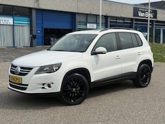 Volkswagen Tiguan - 1.4 TSI 4Motion Pano Navi Trekhaak Cruise