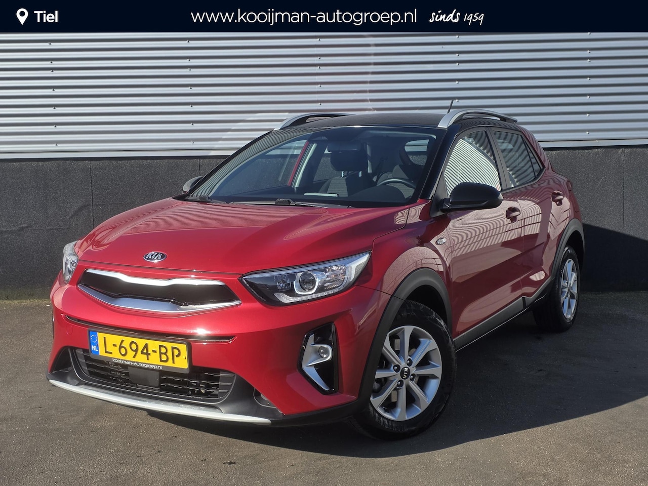 Kia Stonic - 1.0 T-GDi MHEV DynamicLine Nieuw geleverd, Dealeronderhouden, 1e eign. Apple Carplay en/of - AutoWereld.nl