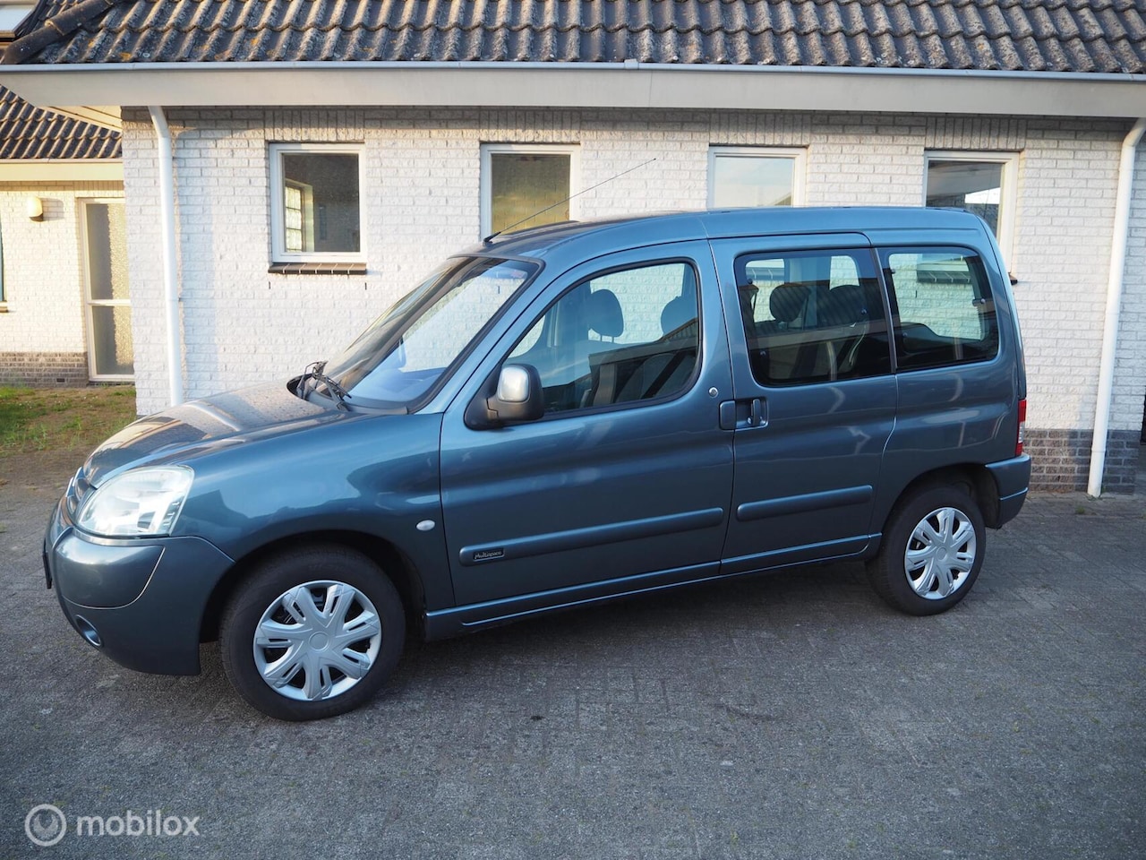 Citroën Berlingo - combi 1.6i Multispace met trekhaak - AutoWereld.nl
