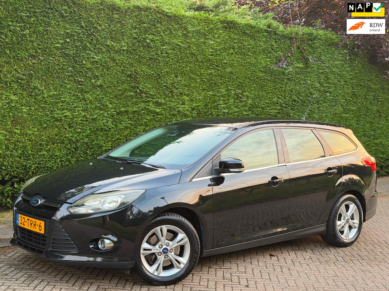 Ford Focus Wagon - 1.6 EcoBoost Trend RIJDGOED/PDC/NLAUTO!/APK - AutoWereld.nl
