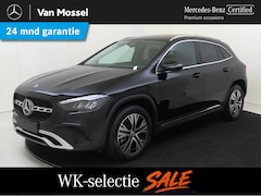 Mercedes-Benz GLA-Klasse - 250 e Star Edition Panoramadak / 360 camera / Privacy glass / Stoelverwarming