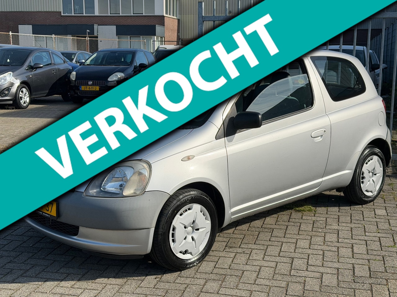 Toyota Yaris - 1.0-16V VVT-i Terra 1e eigenaar! TOPSTAAT! DEALER ONDERHOUDEN l NIEUWE APK! - AutoWereld.nl