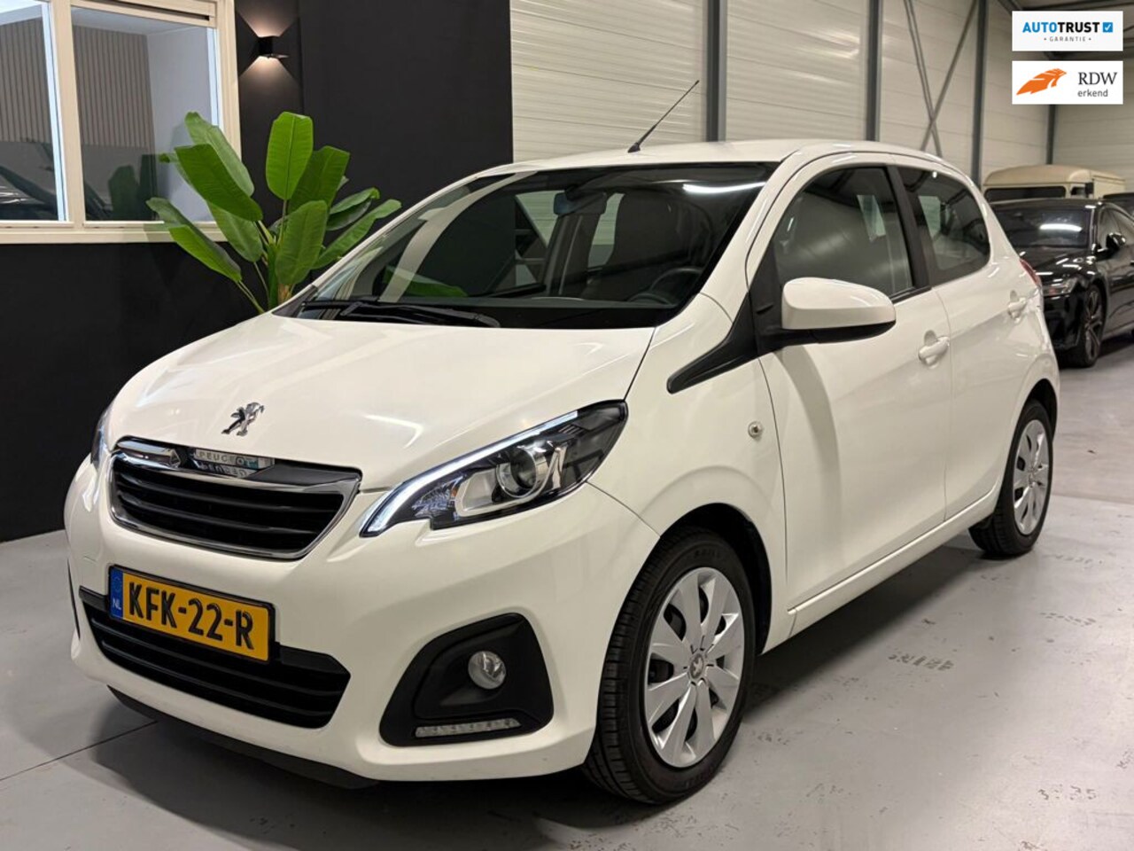 Peugeot 108 - 1.2 VTi Allure 1.2 VTi Allure - AutoWereld.nl