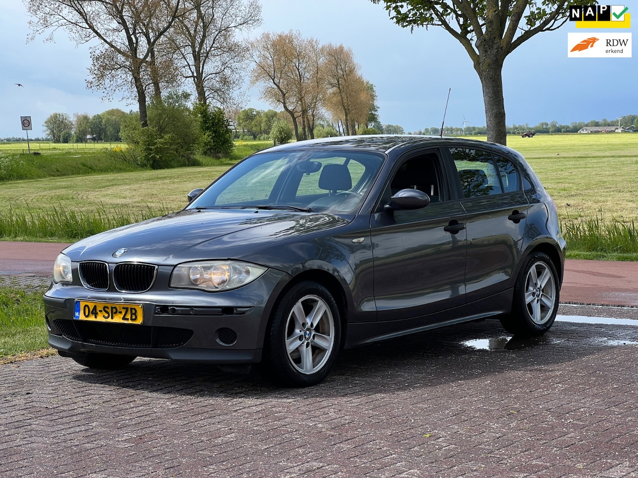 BMW 1-serie - 116i Business RIJDGOED/AIRCO/LMVELGEN/NL AUTO!! - AutoWereld.nl