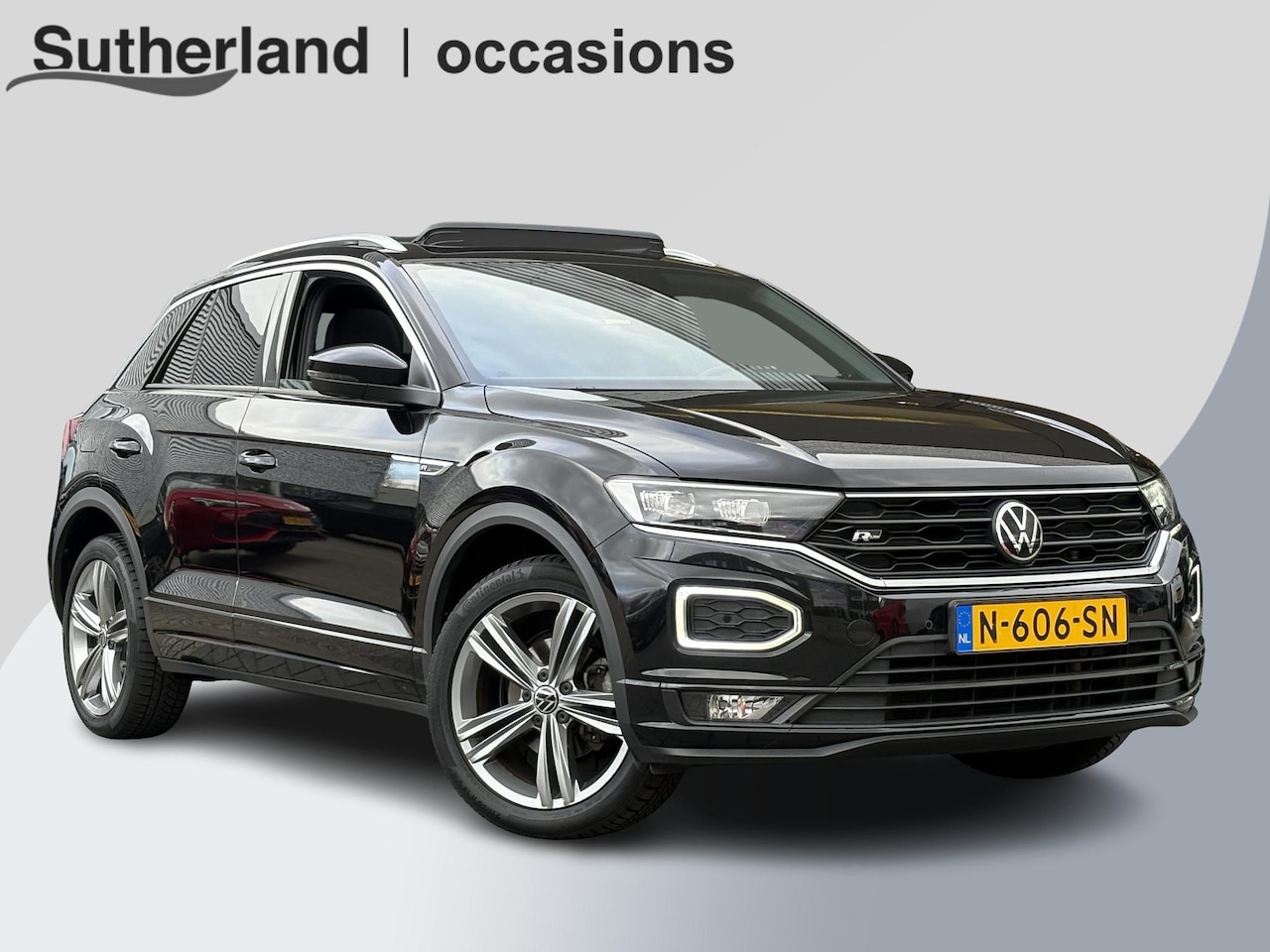Volkswagen T-Roc - 1.5 TSI Sport Business R-Line | VOL! | Afneembare Trekhaak | Panoramadak | Beats Audio | S - AutoWereld.nl
