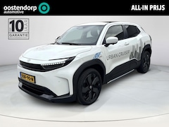 Toyota Urban Cruiser - Executive 61 kWh *PANORAMA DAK/ STUURVERWARMING/ DODEHOEK DETECTIE