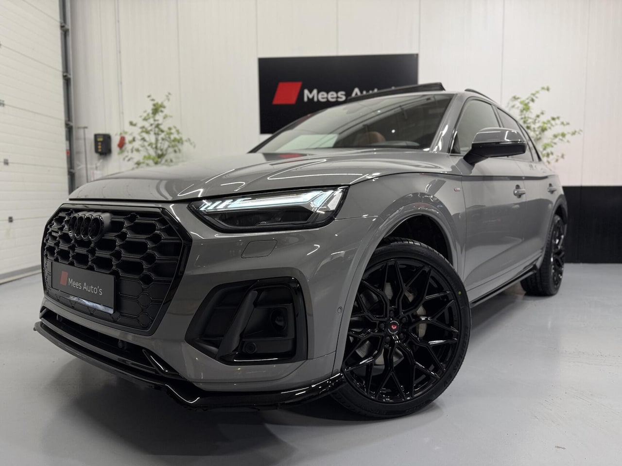 Audi Q5 - 55 TFSI e S edition Competition|Pano|B&O|HUD|Keyless - AutoWereld.nl