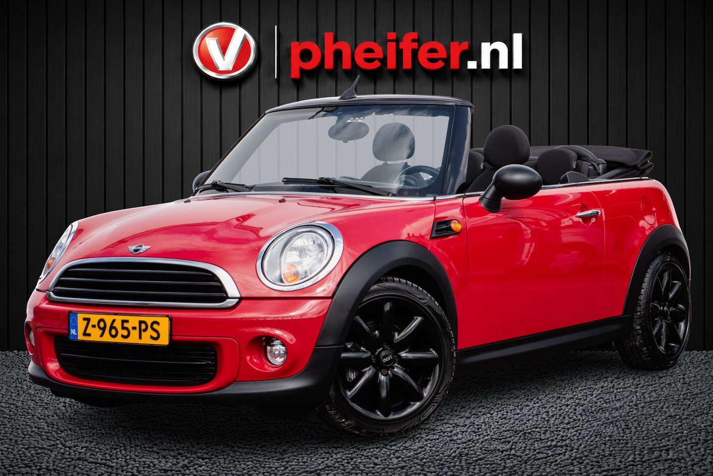 MINI Cabrio - Mini 1.6 One Pepper Half lederen int./ Cruise control/ Windscherm/ Lmv/ Climate control - AutoWereld.nl
