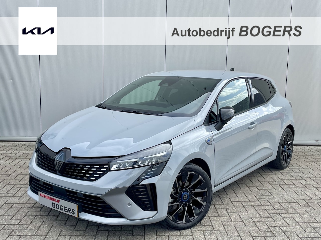 Renault Clio - 1.6 E-Tech Full Hybrid 145 esprit Alpine Navigatie, Bose, Adaptive Cruise Control, Stoel/S - AutoWereld.nl