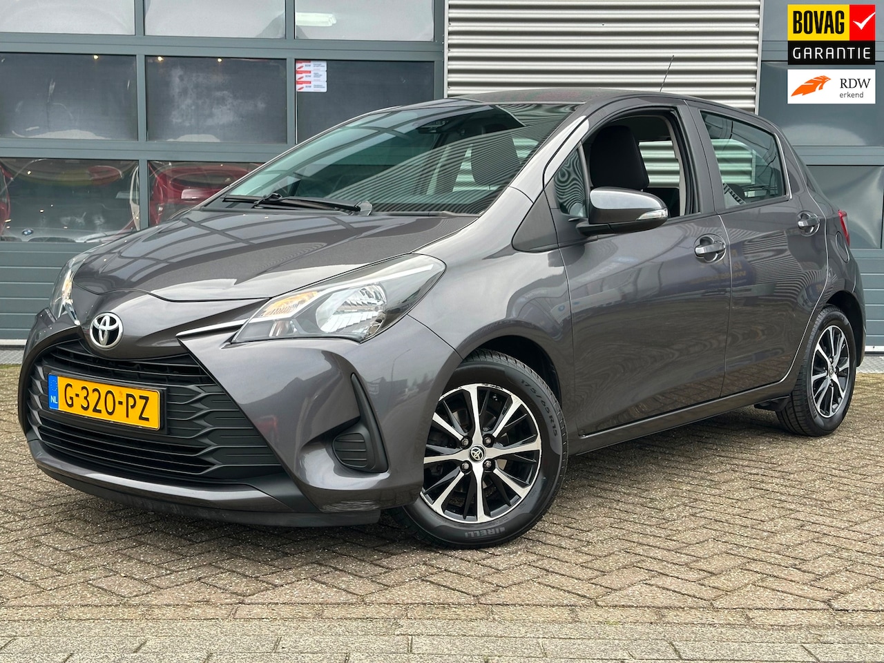 Toyota Yaris - 1.0 VVT-i Connect | Camera | Navi | CarPlay | NAP - AutoWereld.nl