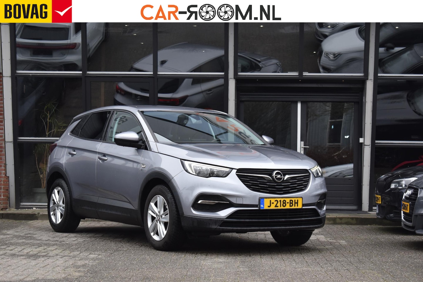 Opel Grandland X - 1.2 Turbo 120 Jaar Edition Trekhaak Lane Camera - AutoWereld.nl