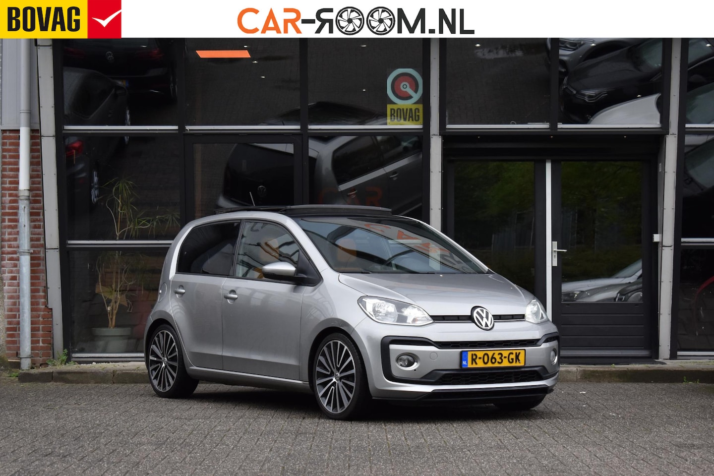 Volkswagen Up! - 1.0 TSI BMT cross up! Airco Pano Stoelverwarming BBD - AutoWereld.nl