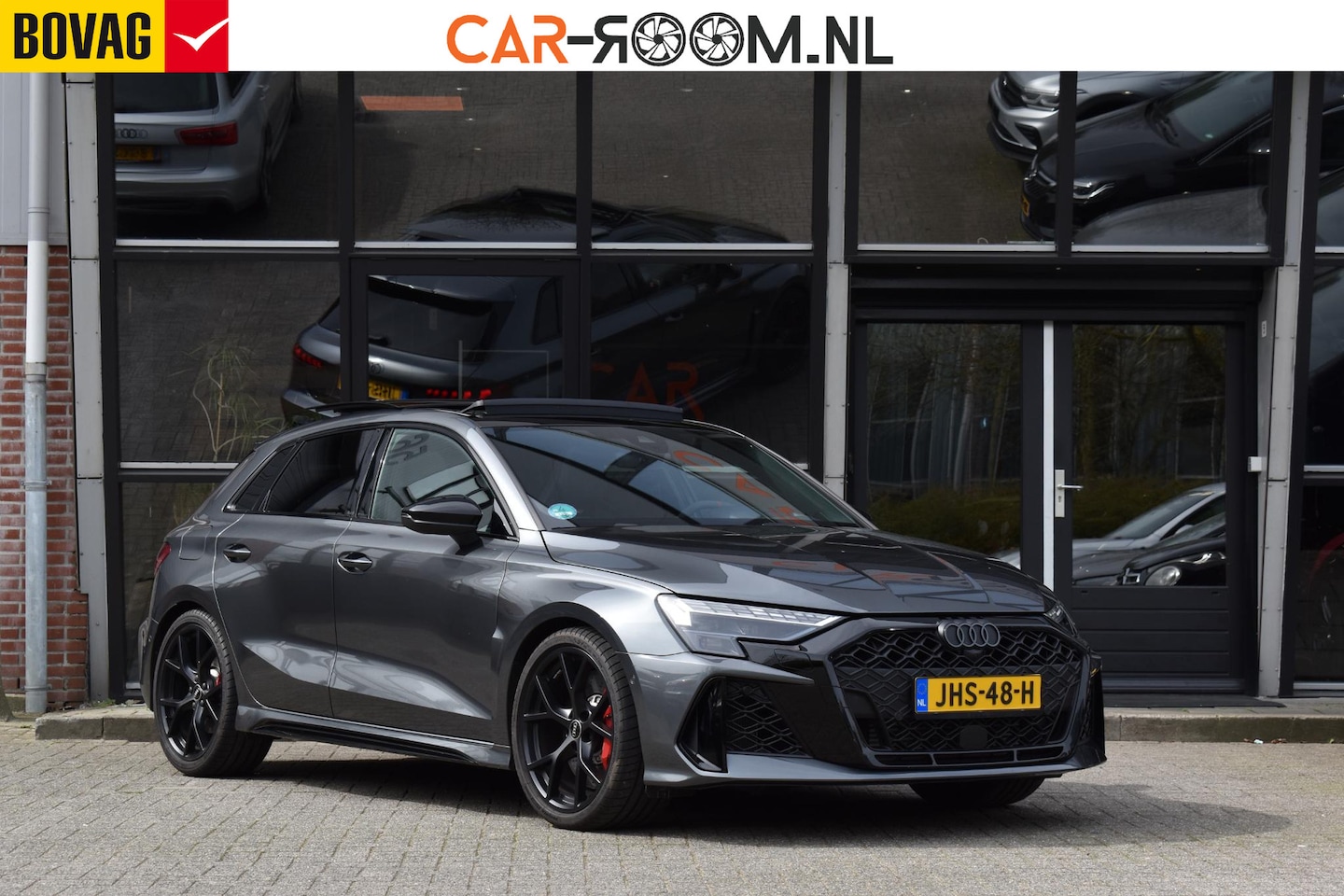Audi RS3 - Sportback 2.5 TFSI quattro Pano Kuip Lane Keyless Sonos Camera - AutoWereld.nl