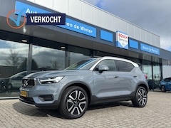 Volvo XC40 - 2.0 T4 Momentum | Trekhaak | CarPlay | Keyless | Leder