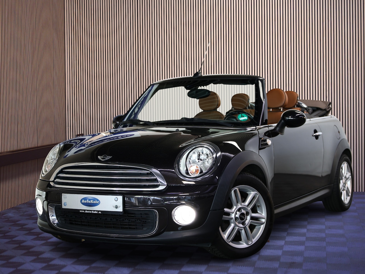 MINI Cabrio - 1.6 Cooper AUTOMAAT Chili LEDER NAVI BT STOELVW PDC '15 - AutoWereld.nl