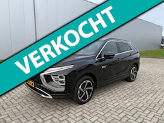 Mitsubishi Eclipse Cross - 2.4 PHEV Intense+ , 4x4 , Navigatie, Trekhaak