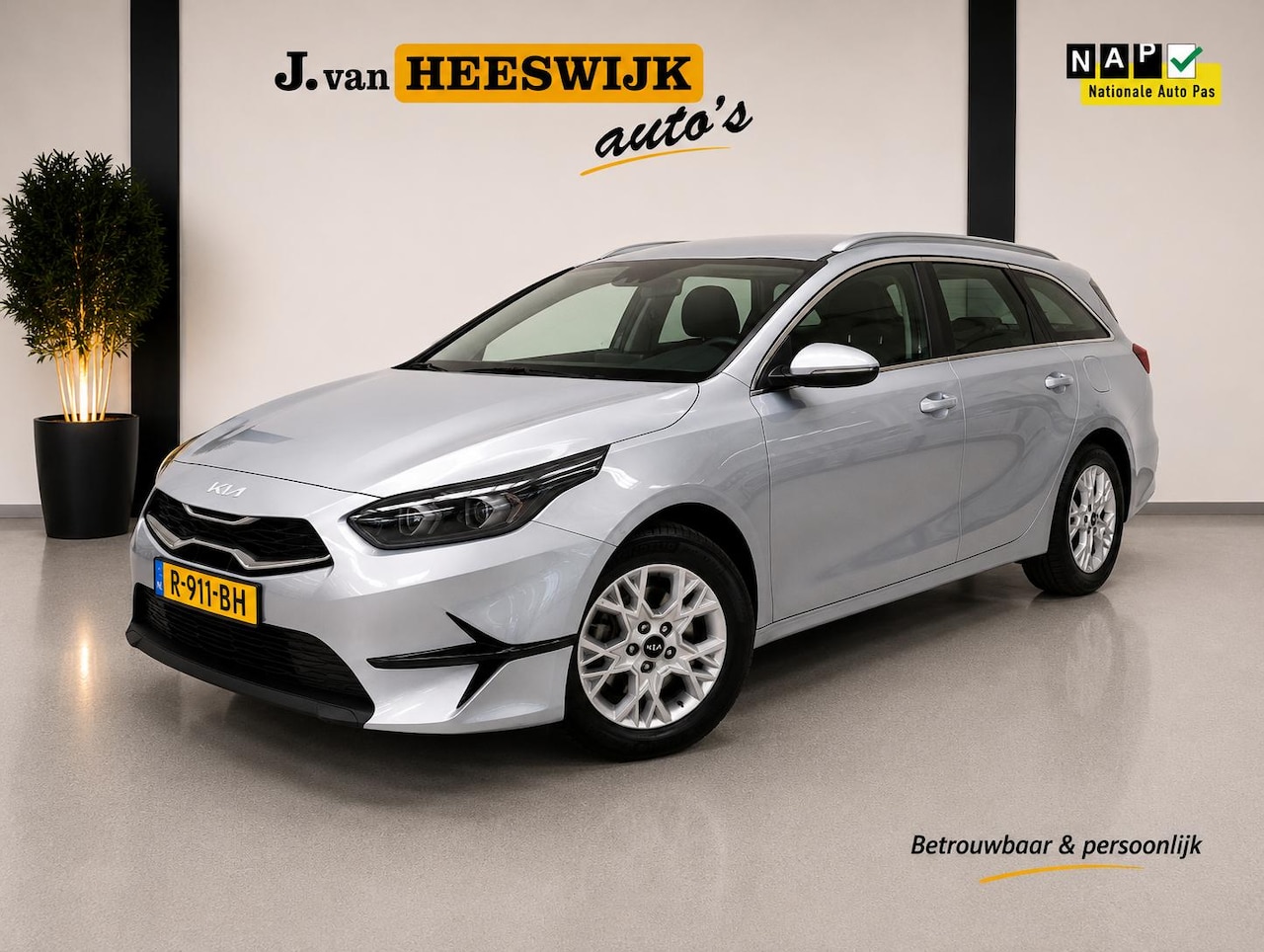 Kia Cee'd Sportswagon - Ceed 1.0 T-GDi DynamicLine Airco (automatisch) | Lmv | Pdc | Navi | Cv op afstand - AutoWereld.nl