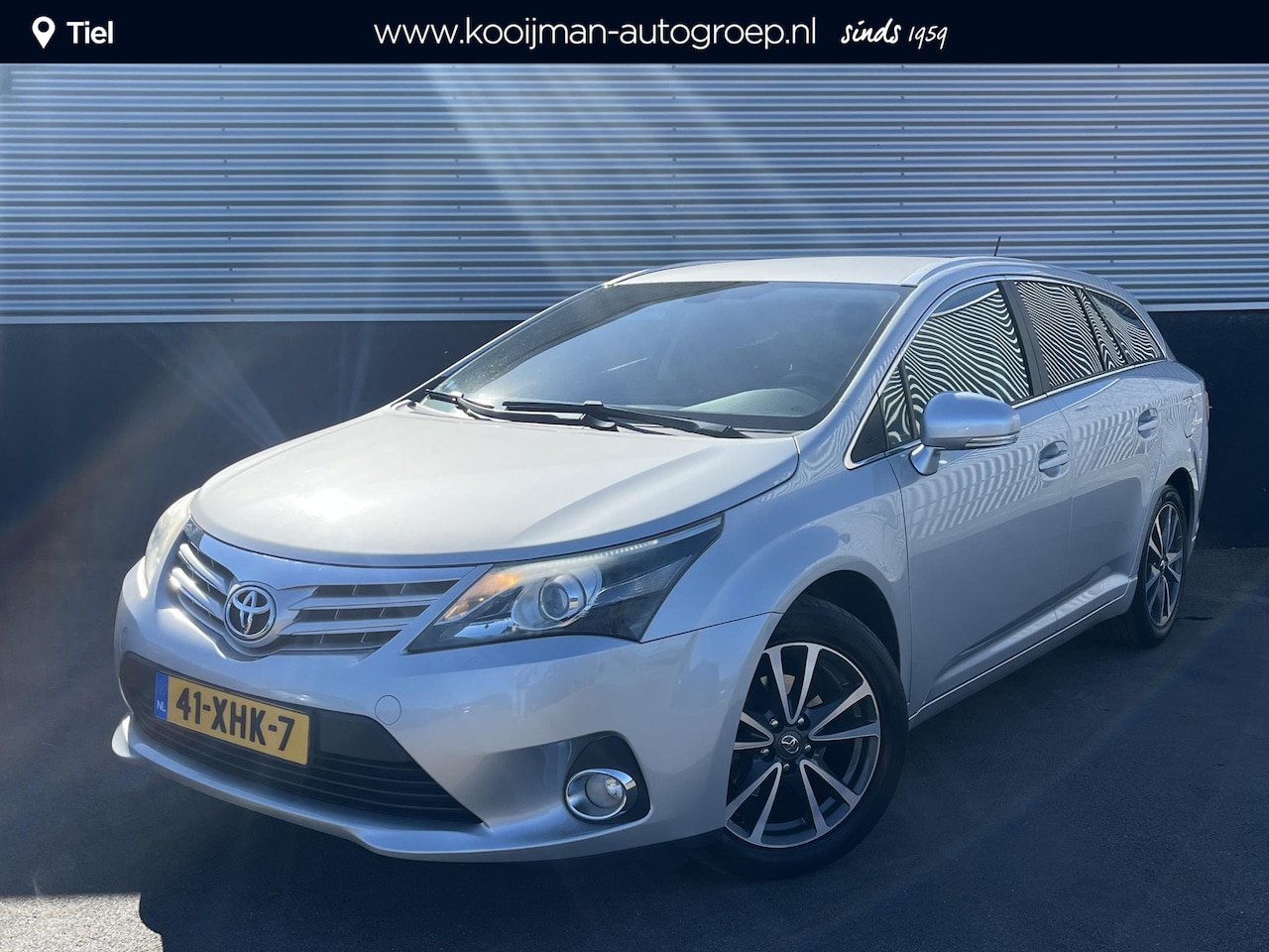 Toyota Avensis Wagon - 2.0 VVTi Dynamic Business Automaat, Trekhaak, Navigatie, Achteruitrijcamera, Stoelverwarmi - AutoWereld.nl