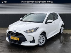 Toyota Yaris - 1.5 Hybrid Active 1e eign. Nieuw geleverd, adaptieve cruise control, achteruitrij camera,