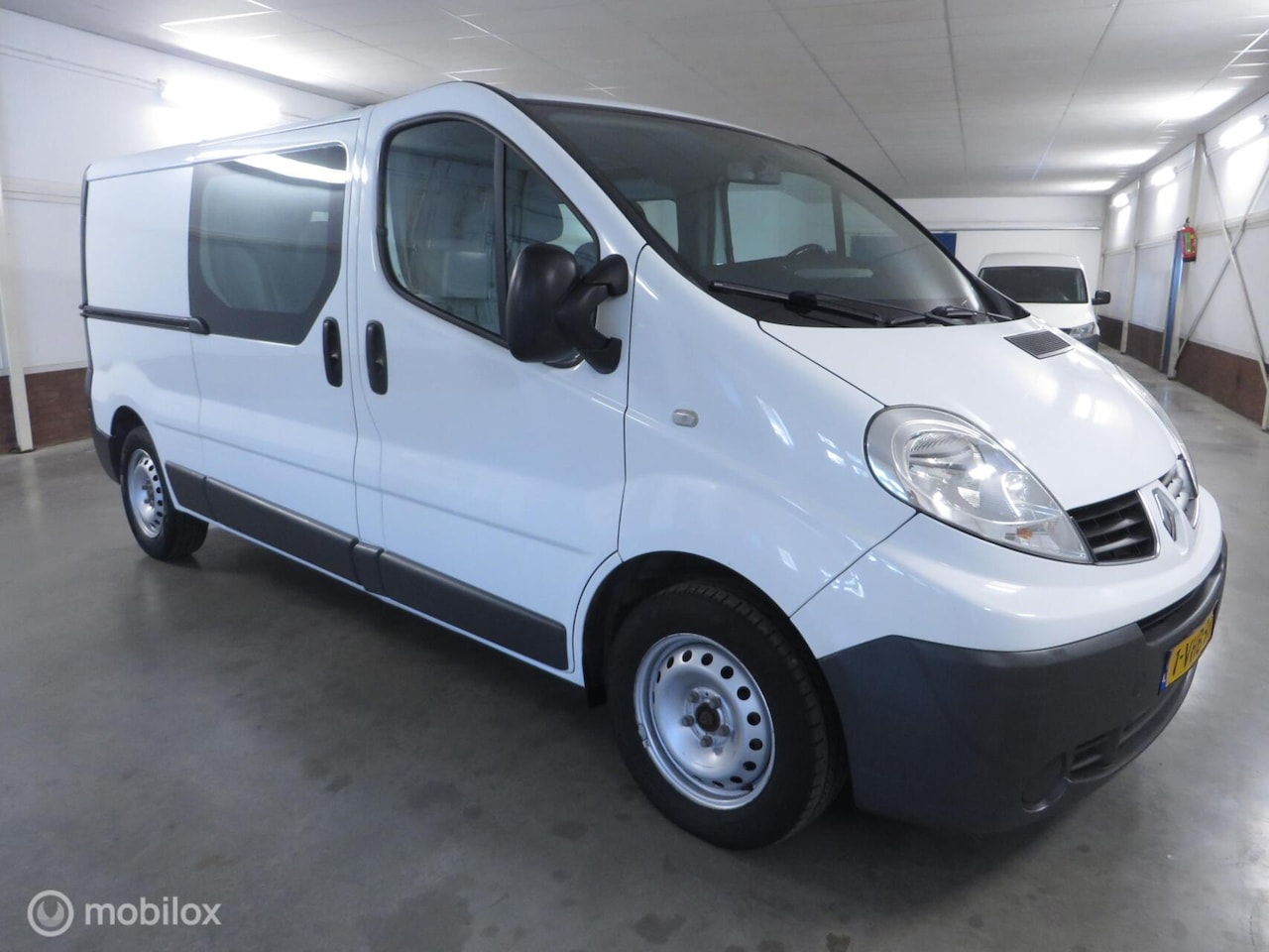 Renault Trafic - bestel 2.0 dCi T29 L2H1 DC Générique - AutoWereld.nl
